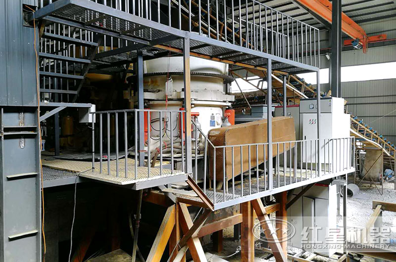 破碎生产线中使用的圆锥破碎机