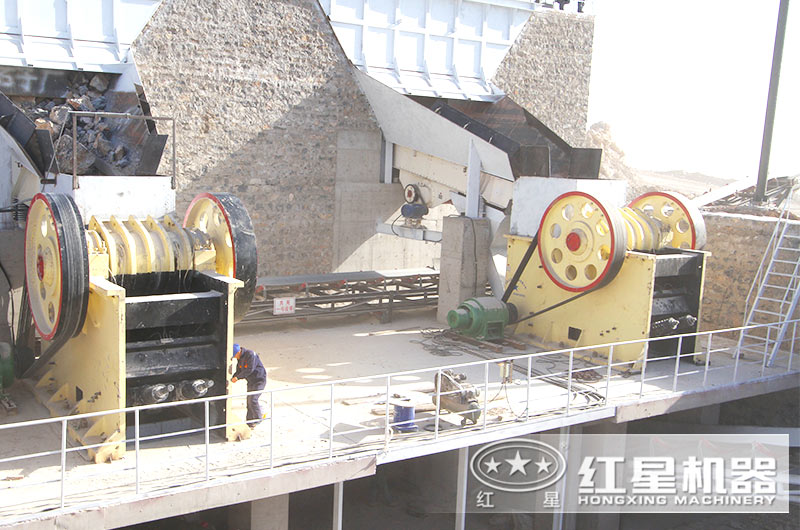 PE900x1200颚式破碎机 PE900x1200颚式破碎机