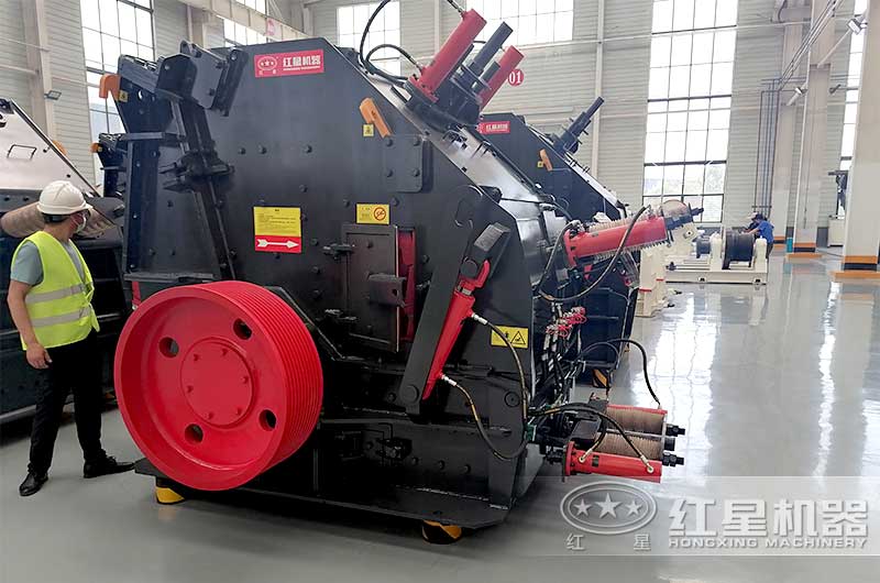 三腔反击式破碎机 三腔反击式破碎机