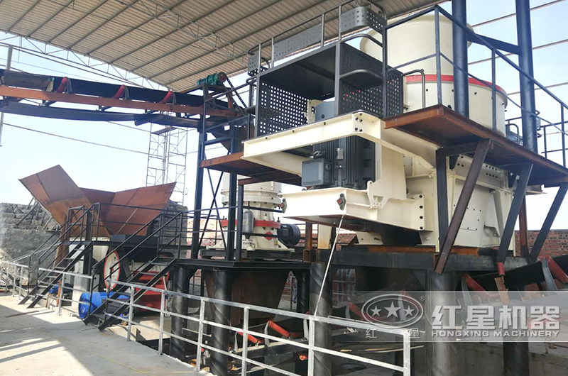 河卵石制砂现场 河卵石制砂现场