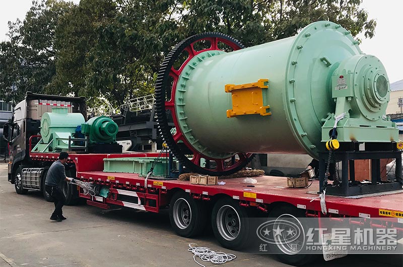 红星机器厂家生产的球磨机发货 红星机器厂家生产的球磨机发货