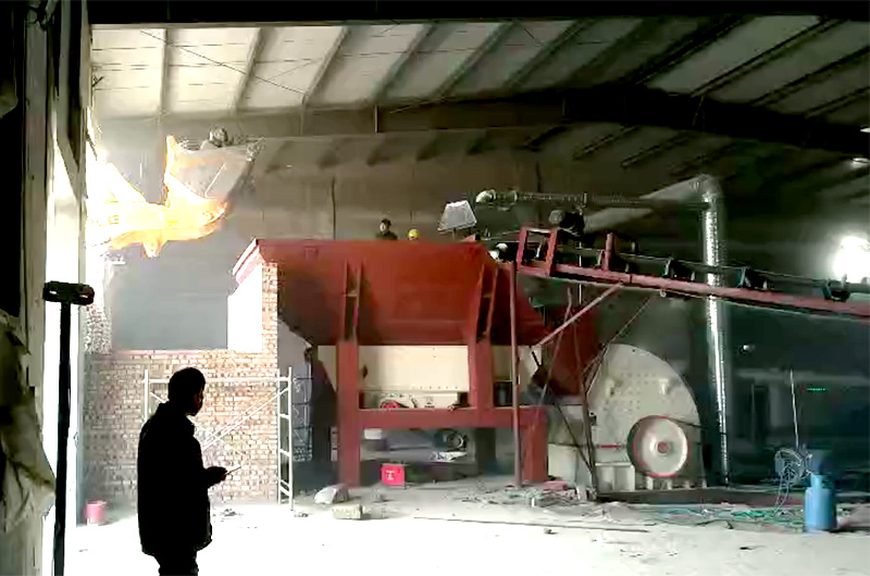 PCX液压重锤破现场图1 PCX液压重锤破现场图1