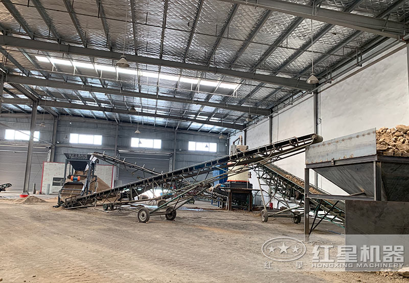 软石料破碎制砂现场 软石料破碎制砂现场