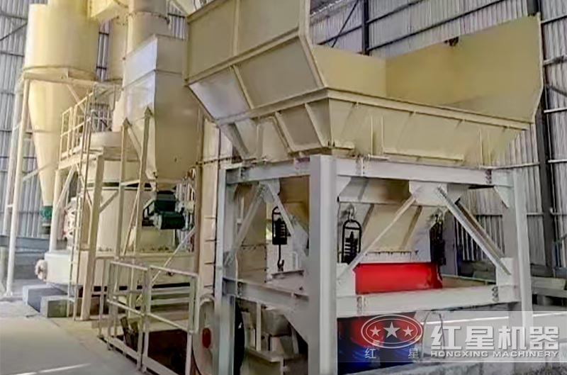 细粉磨现场 细粉磨现场