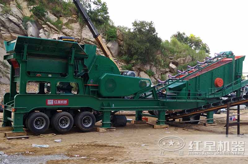 移动重锤式破碎机现场 移动重锤式破碎机现场