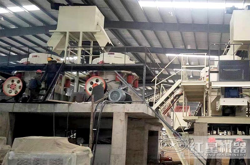 全液压圆锥破碎机现场 全液压圆锥破碎机现场