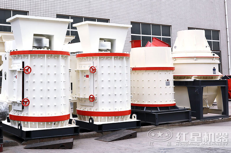 立式复合破碎机大机型和小机型实拍 立式复合破碎机大机型和小机型实拍