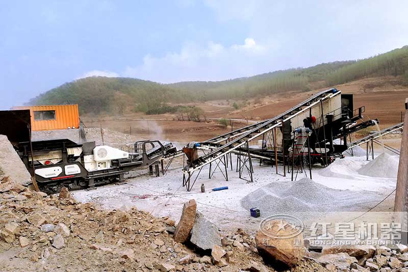 移动鄂破和移动反击破作业现场 移动鄂破和移动反击破作业现场