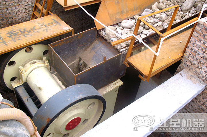 颚式破碎机、给料机