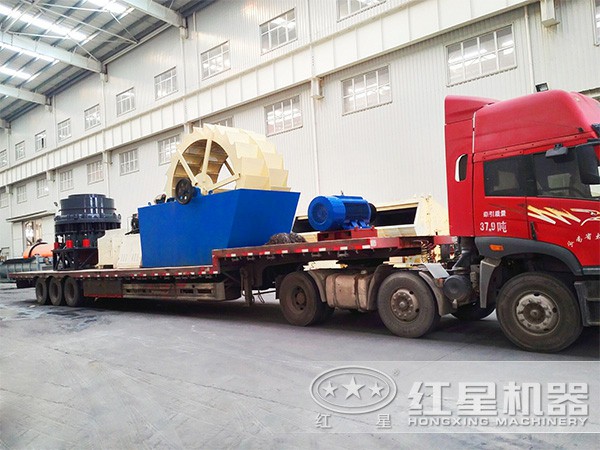 红星发往湖南的洗砂机、破碎机等设备