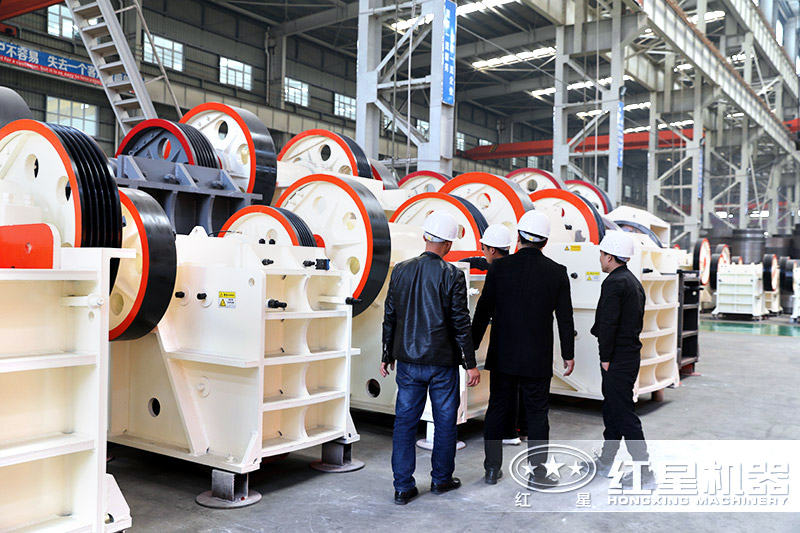 客户来厂参观，了解设备用材、生产工艺